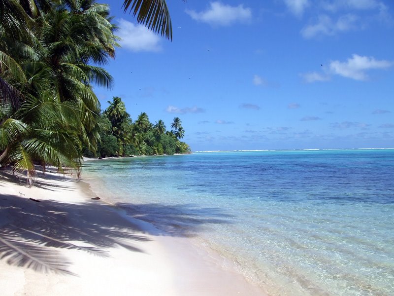 NASAによるエアウリピク環礁の写真
